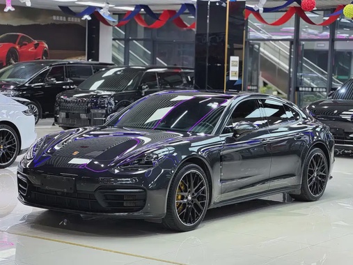 Porsche Panamera 2022