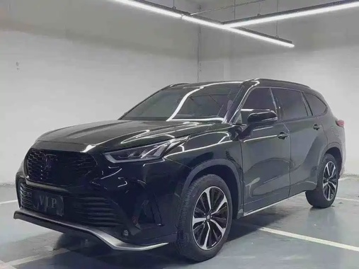 Toyota Crown Kluger 2022