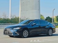 Lexus ES 2023