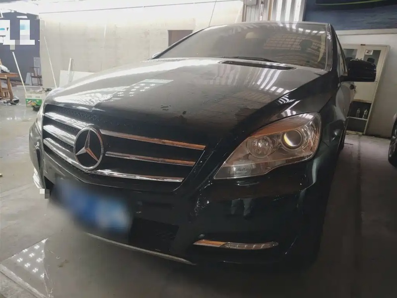 Mercedes-Benz R-Class