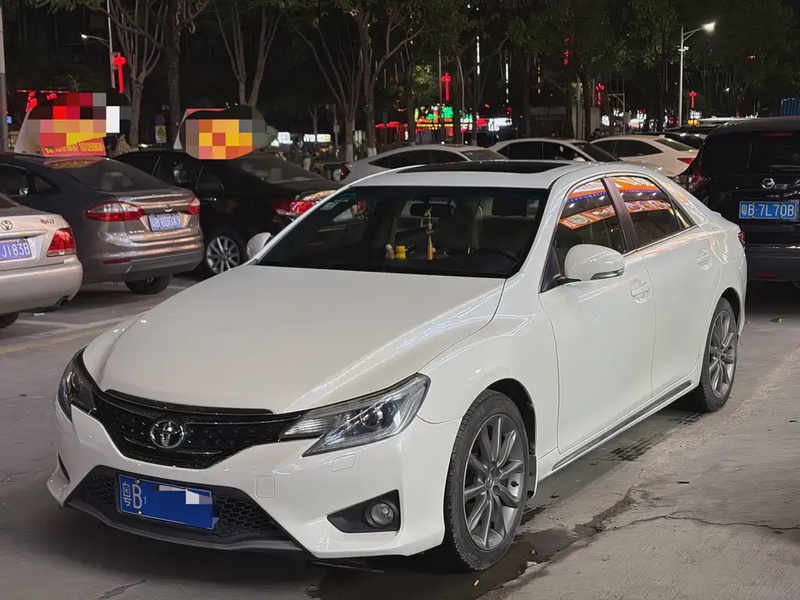 Toyota Reiz