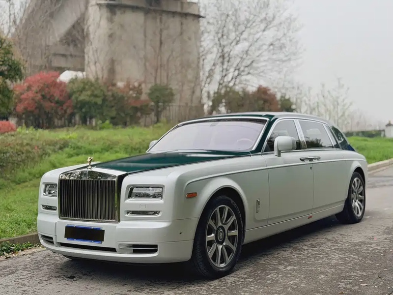 Rolls-Royce Phantom