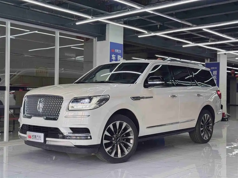 Lincoln Navigator