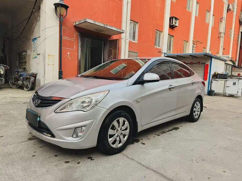 Hyundai Verna