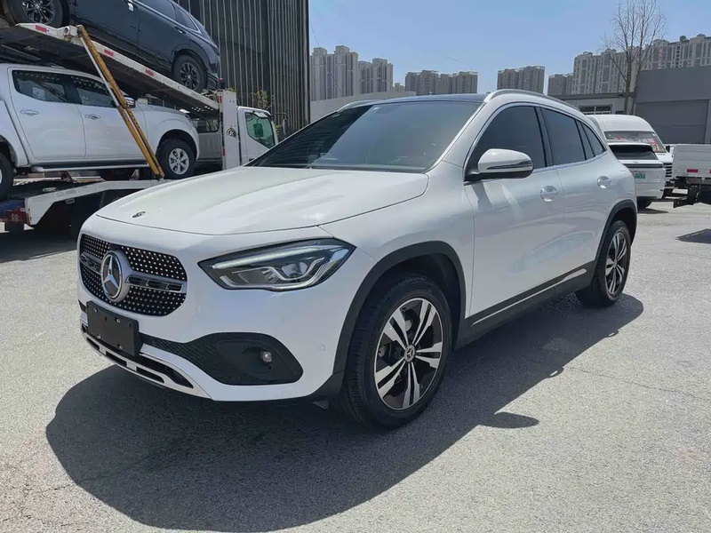 Mercedes-Benz GLA-Class