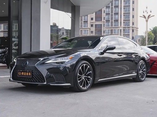 Lexus LS 2022
