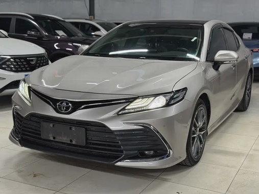 Toyota Camry 2021