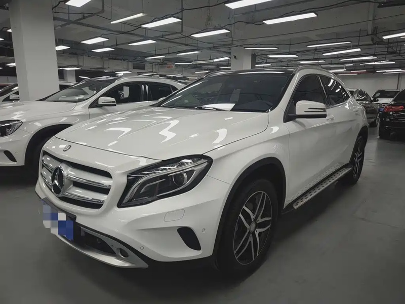 Mercedes-Benz GLA-Class