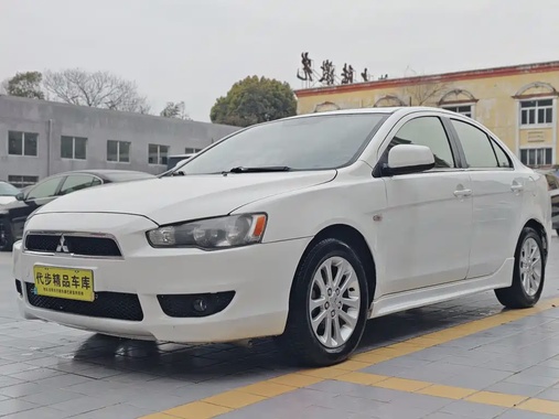 Mitsubishi Lancer EX 2012