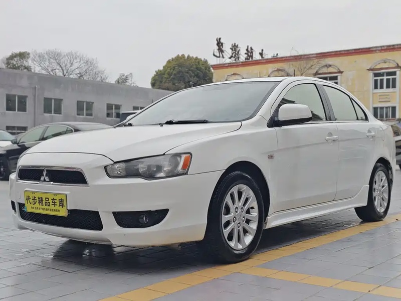 Mitsubishi Lancer EX