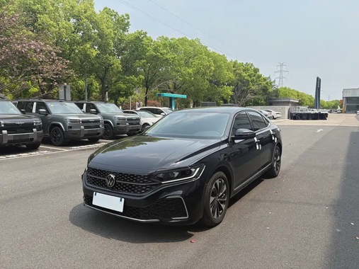 Volkswagen Passat 2023