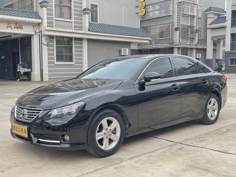 Toyota Reiz