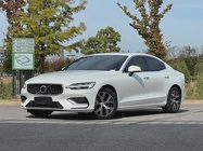 Volvo S60 2024