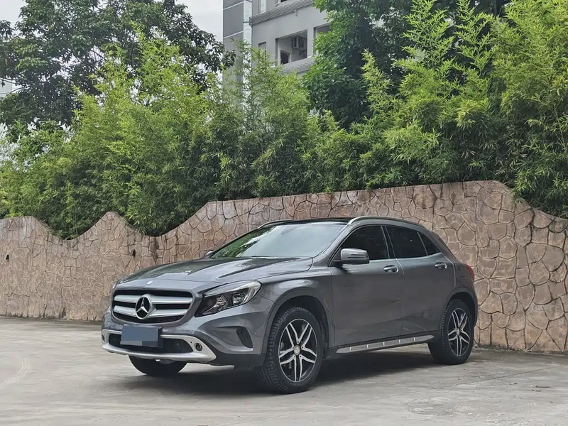 Mercedes-Benz GLA-Class