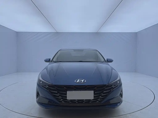 Hyundai Elantra 2022