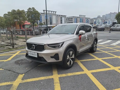 Volvo XC40 2024