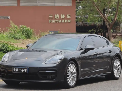 Porsche Panamera 2022