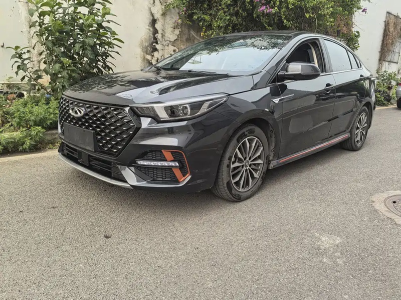 Chery Arrizo 5