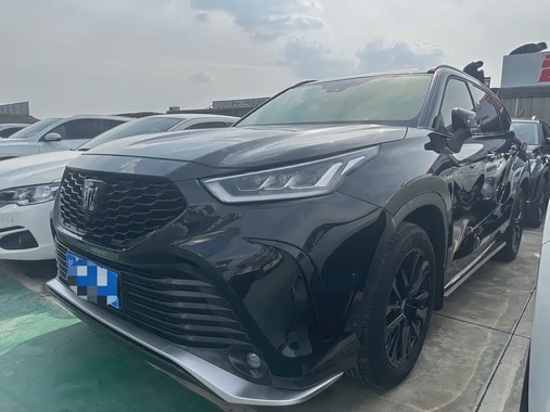 Toyota Crown Kluger 2024