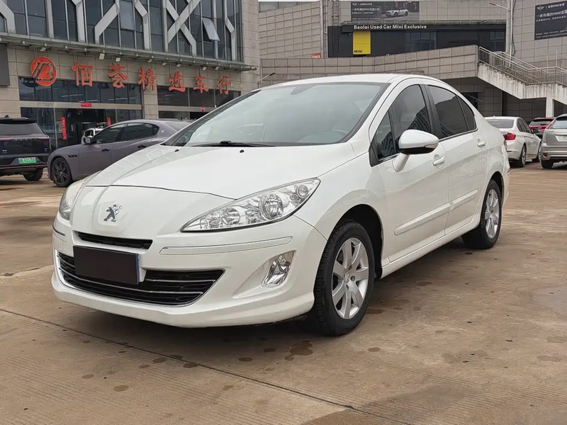 Peugeot 408