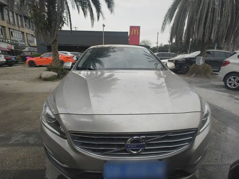 Volvo S60