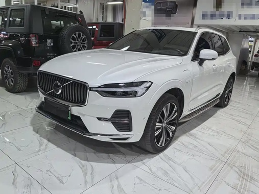 Volvo XC60 2022