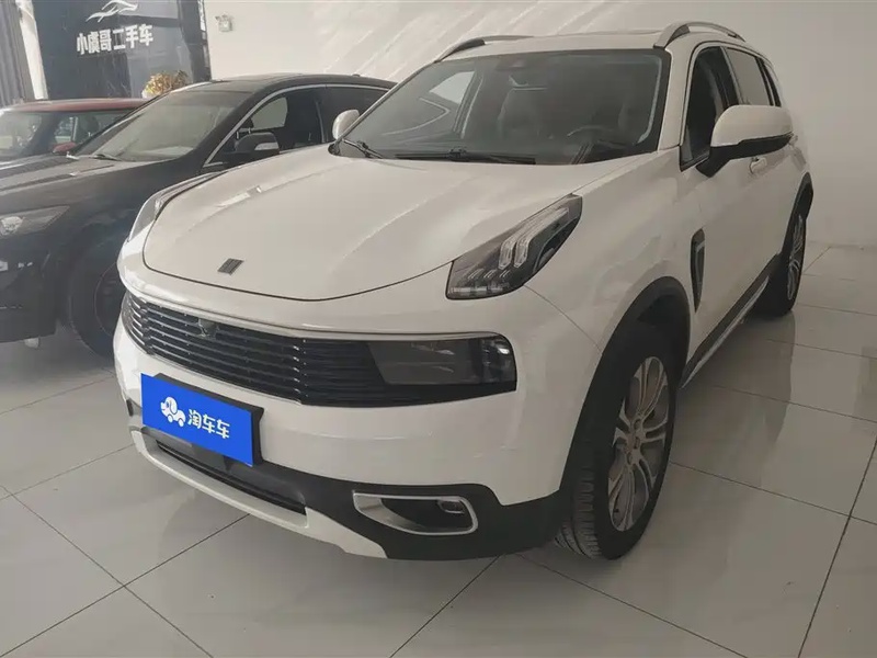 Lynk & Co 01