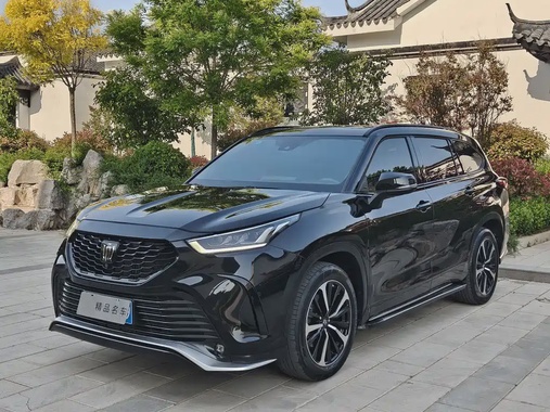 Toyota Crown Kluger 2024