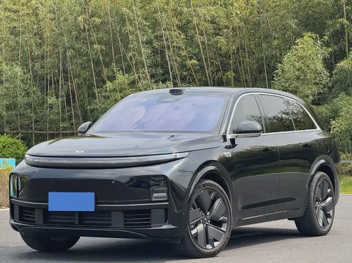 Li Auto L7 2025