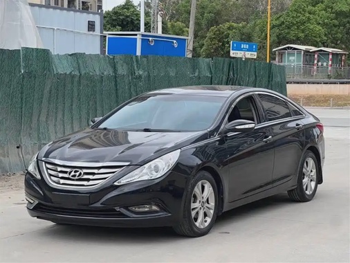 Hyundai Sonata 2012