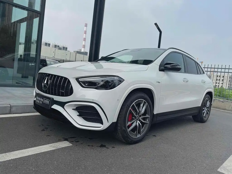 Mercedes-Benz GLA-Class