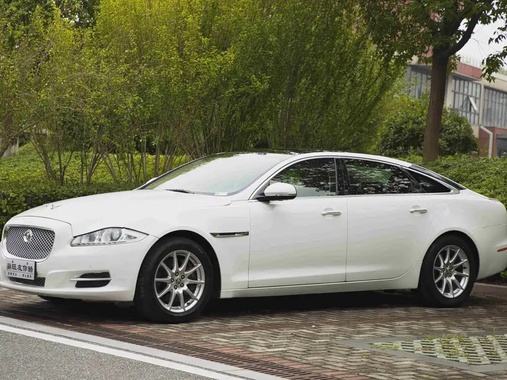 Jaguar XJ 2012