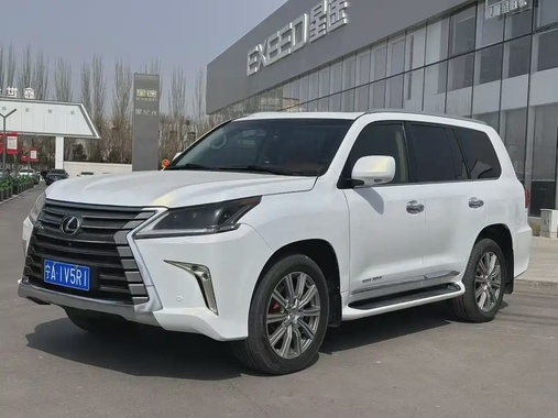 Lexus LX 2011