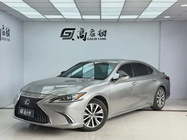 Lexus ES 2020