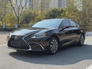 Lexus ES 2022