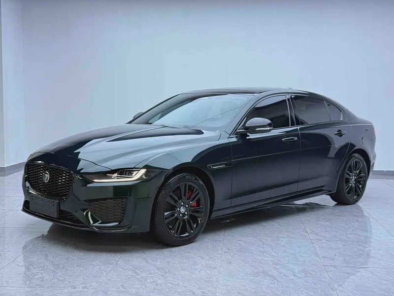 Jaguar XE