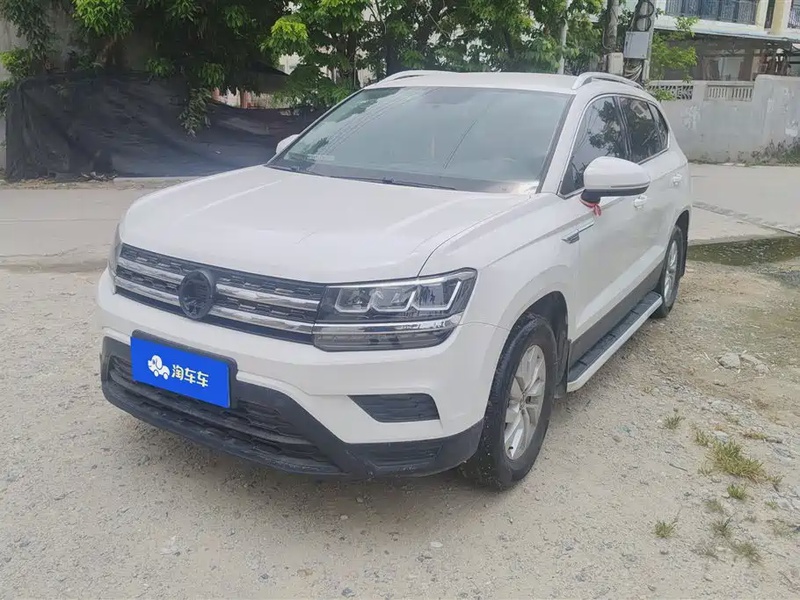 Volkswagen Tharu