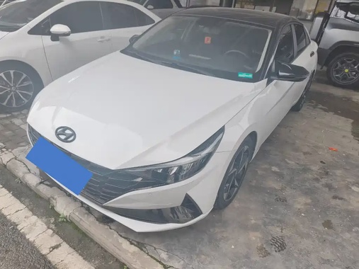 Hyundai Elantra 2021