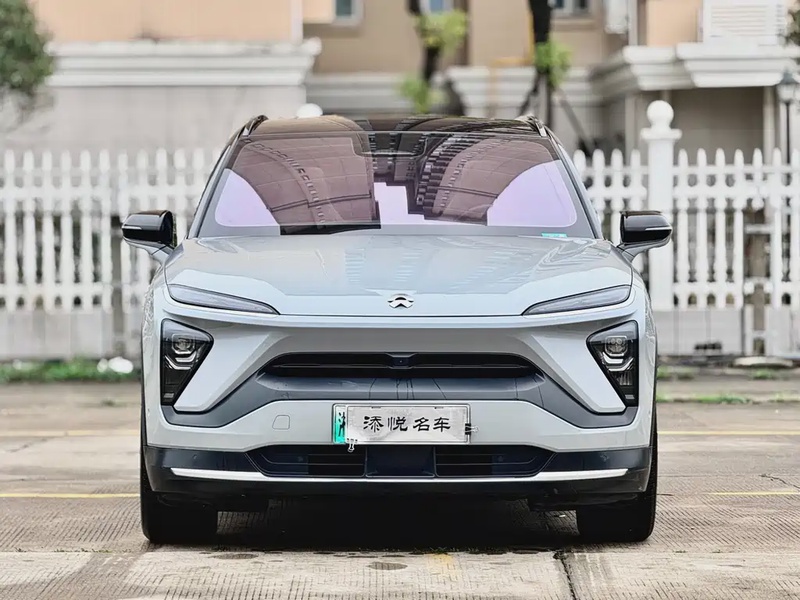 NIO ES6