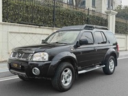 Nissan Paladin 2015