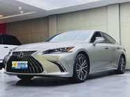 Lexus ES 2021