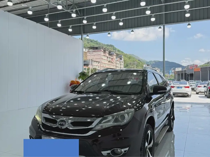 BYD S7