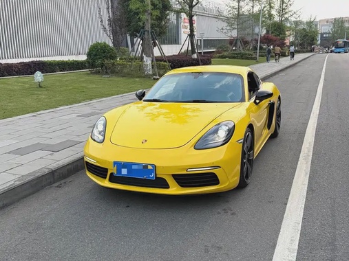 Porsche 718 2016