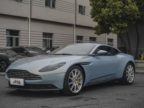 Aston Martin DB11 2018