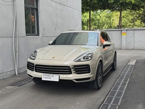 Porsche Cayenne 2022