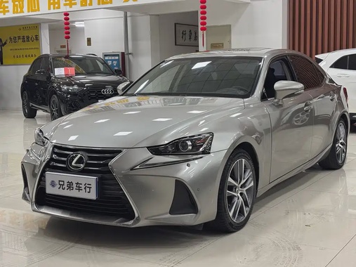 Lexus IS 2018
