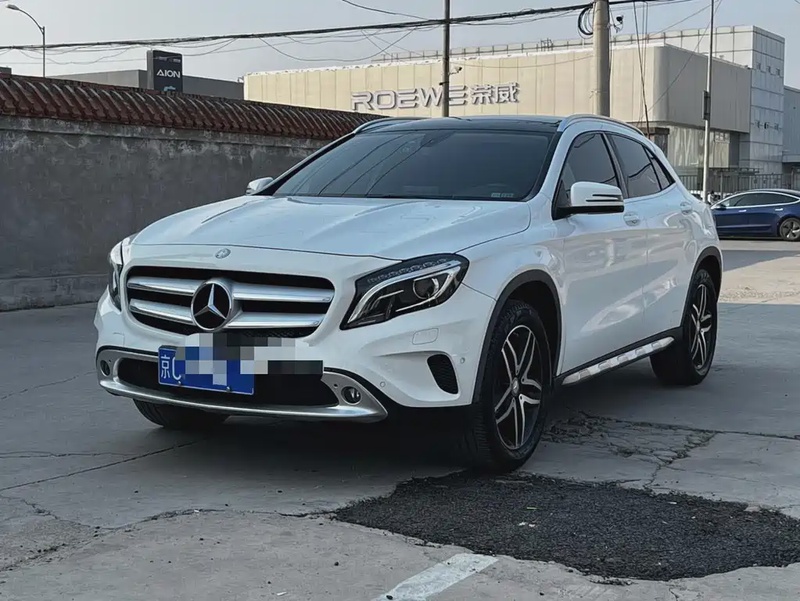 Mercedes-Benz GLA-Class