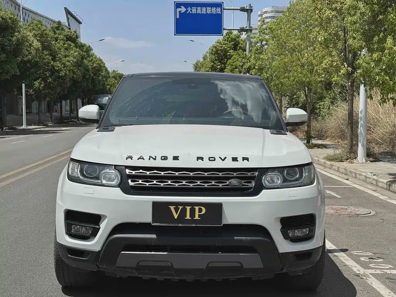 Land Rover Sport
