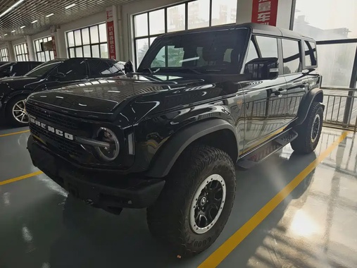 Ford Bronco 2024