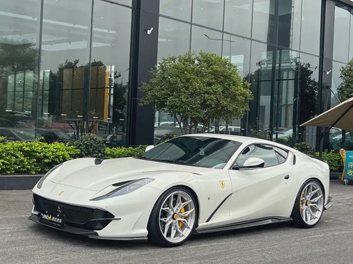 Ferrari 812 2018